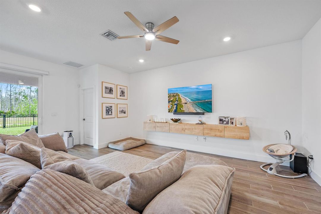 6841 SE Pk Trce Dr-10