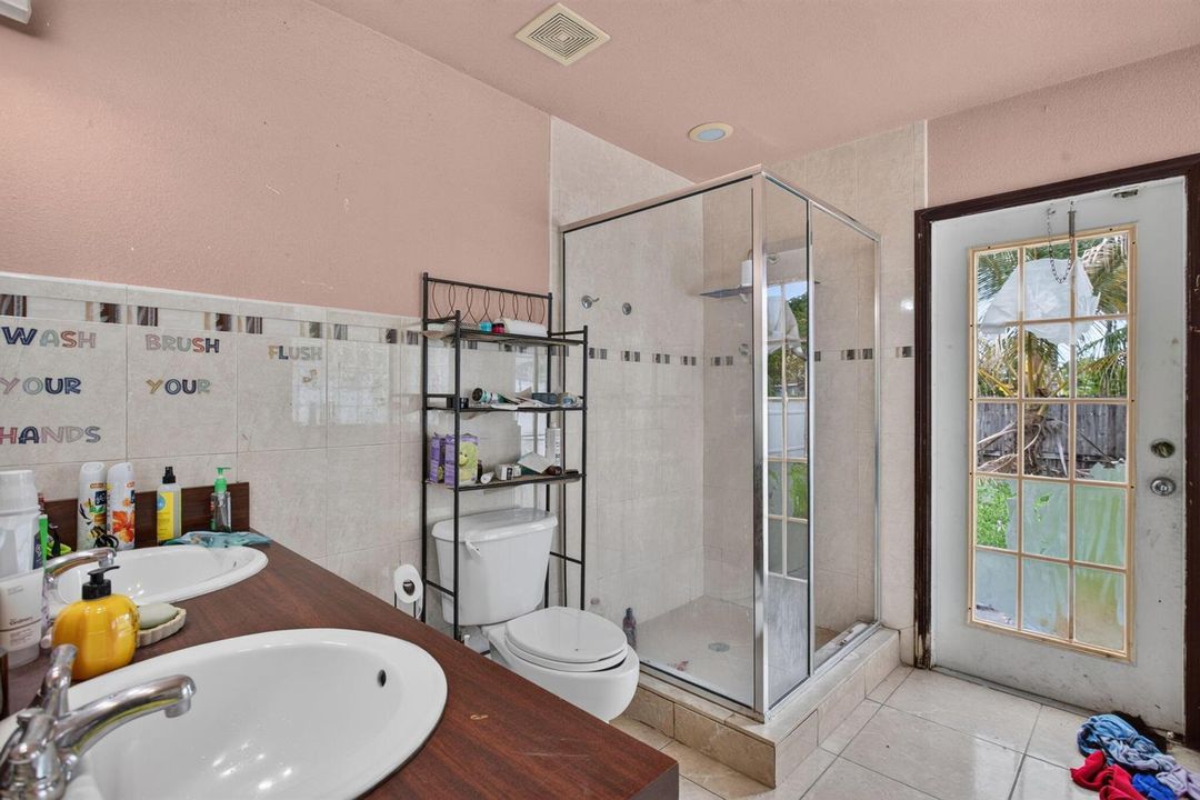 25-web-or-mls-4390-0421