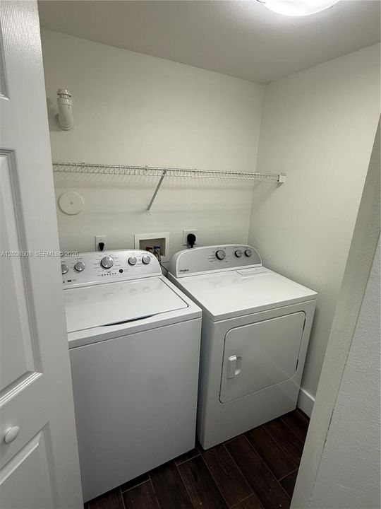 В аренду: $2,800 (2 спален, 2 ванн, 1205 Квадратных фут)