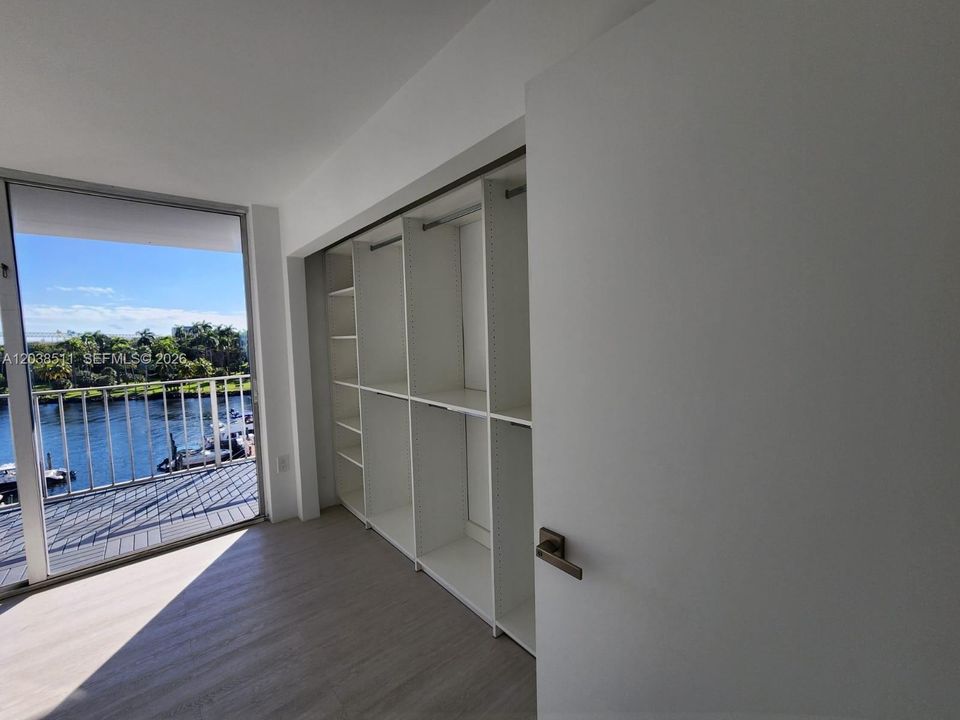 В аренду: $3,200 (2 спален, 2 ванн, 974 Квадратных фут)