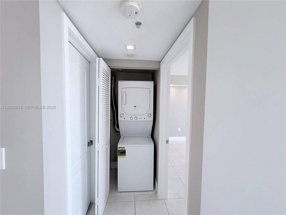 For Rent: $5,500 (2 beds, 2 baths, 1130 Square Feet)