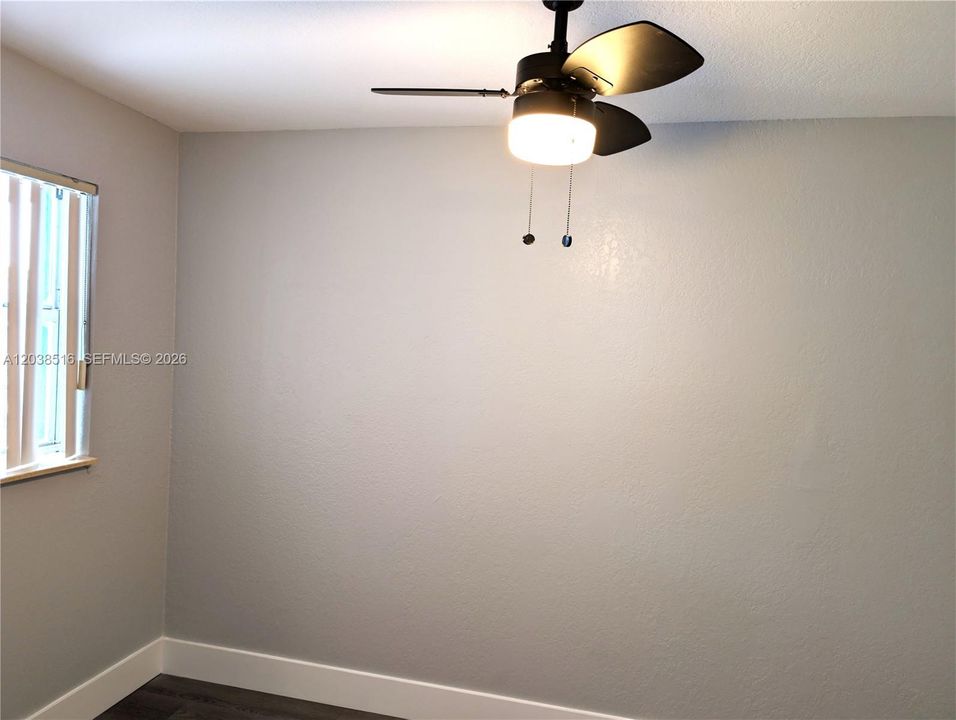 For Rent: $3,000 (3 beds, 2 baths, 1015 Square Feet)