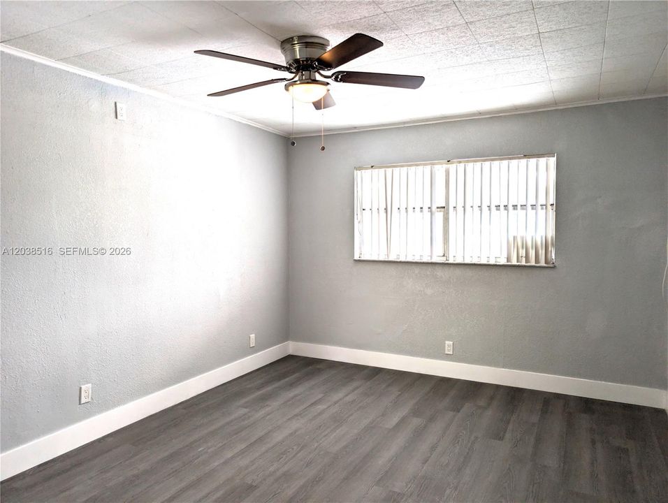 For Rent: $3,000 (3 beds, 2 baths, 1015 Square Feet)