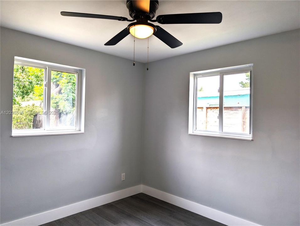 For Rent: $3,000 (3 beds, 2 baths, 1015 Square Feet)