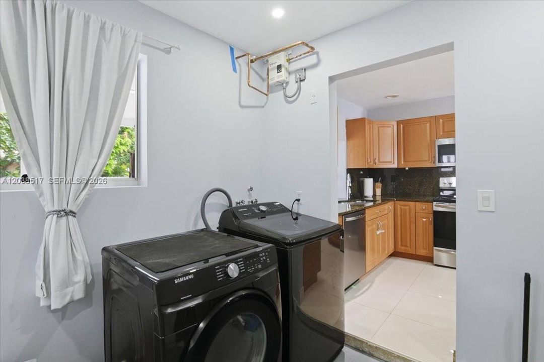 En Venta: $539,900 (2 camas, 2 baños, 1404 Pies cuadrados)