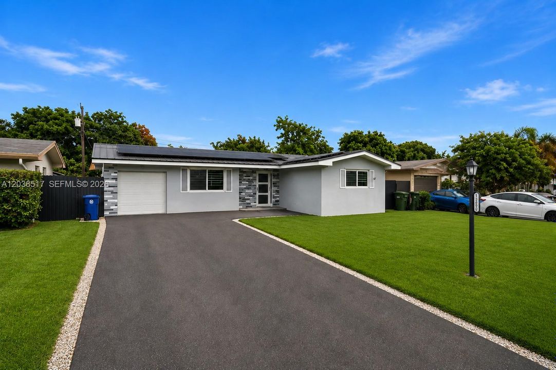 En Venta: $539,900 (2 camas, 2 baños, 1404 Pies cuadrados)