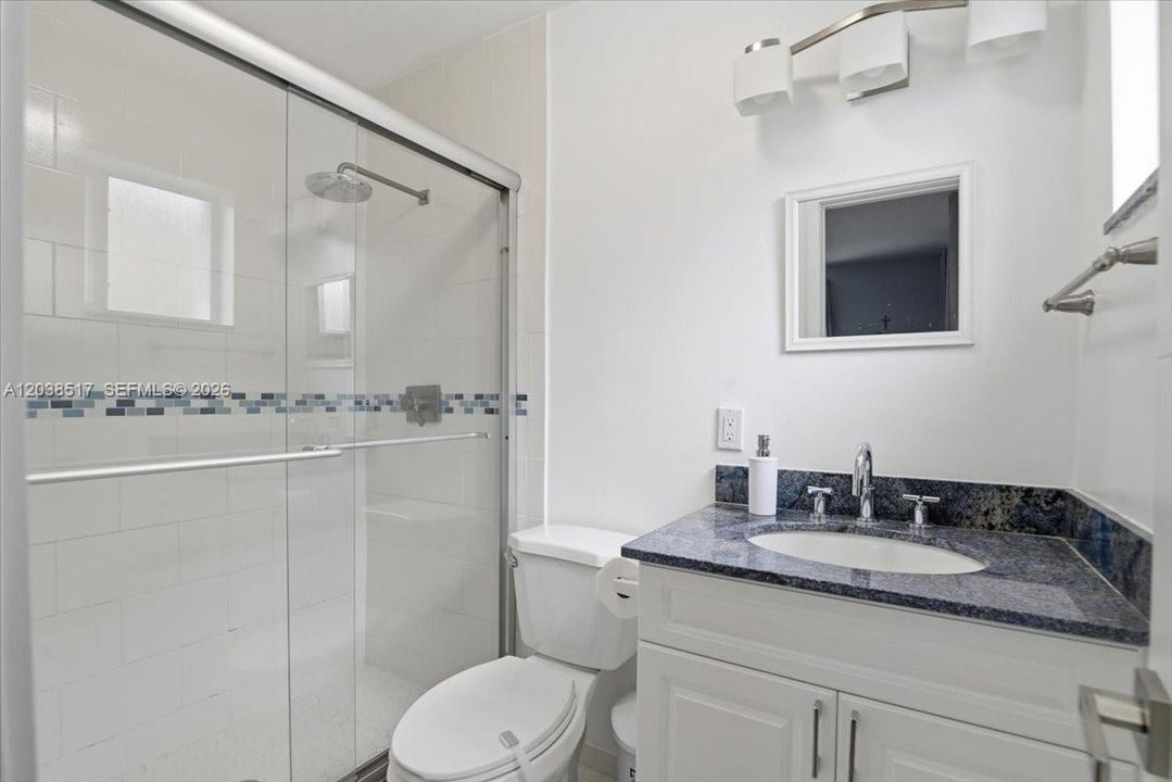 En Venta: $539,900 (2 camas, 2 baños, 1404 Pies cuadrados)