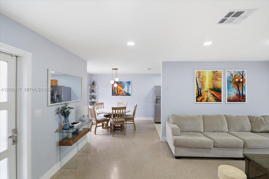 En Venta: $539,900 (2 camas, 2 baños, 1404 Pies cuadrados)
