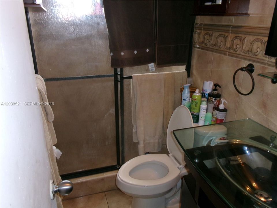 На продажу: $650,000 (3 спален, 2 ванн, 1427 Квадратных фут)