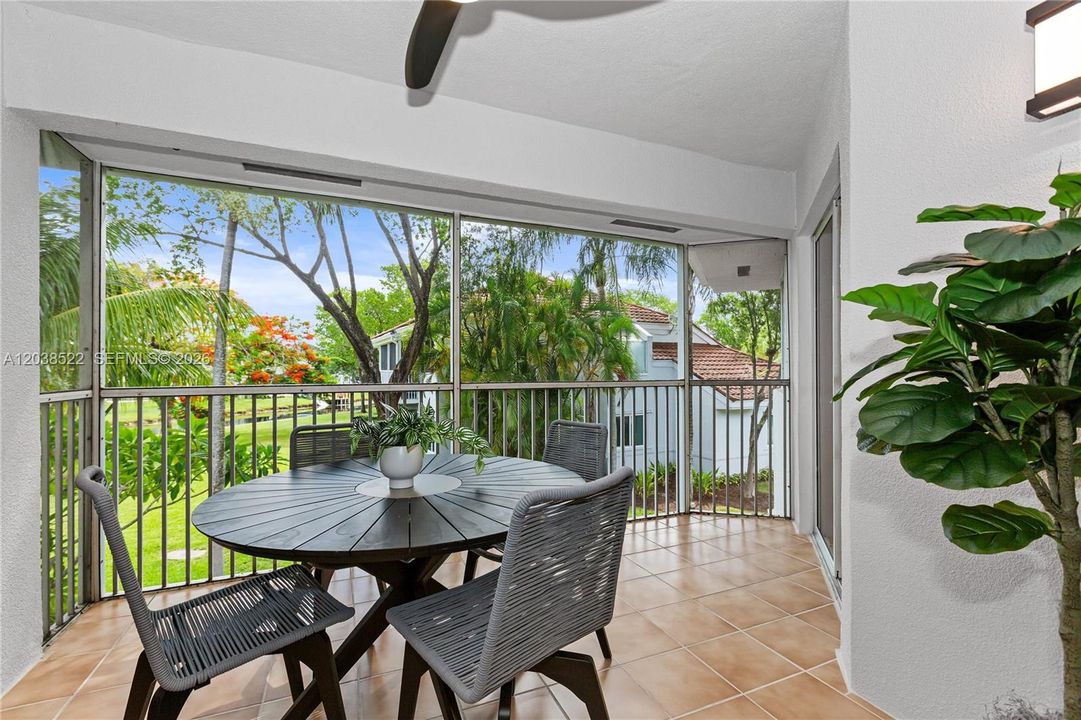For Sale: $375,000 (2 beds, 2 baths, 1598 Square Feet)