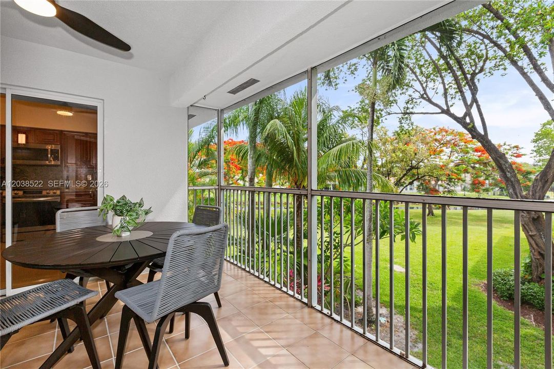 For Sale: $375,000 (2 beds, 2 baths, 1598 Square Feet)