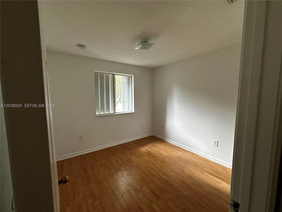En Renta: $2,300 (3 camas, 3 baños, 1423 Pies cuadrados)