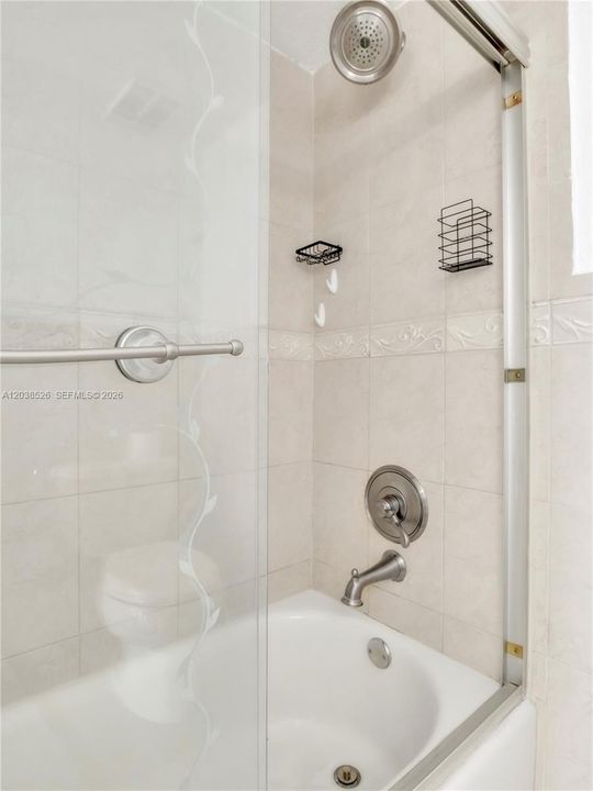 В аренду: $2,499 (2 спален, 2 ванн, 910 Квадратных фут)