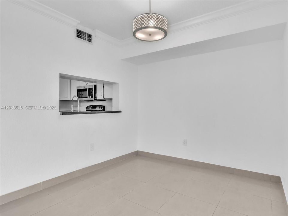В аренду: $2,499 (2 спален, 2 ванн, 910 Квадратных фут)
