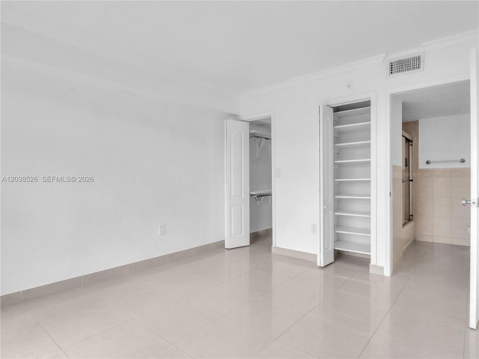 В аренду: $2,499 (2 спален, 2 ванн, 910 Квадратных фут)