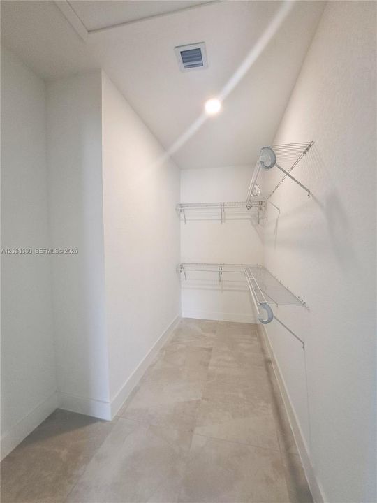 En Renta: $3,800 (5 camas, 3 baños, 2281 Pies cuadrados)