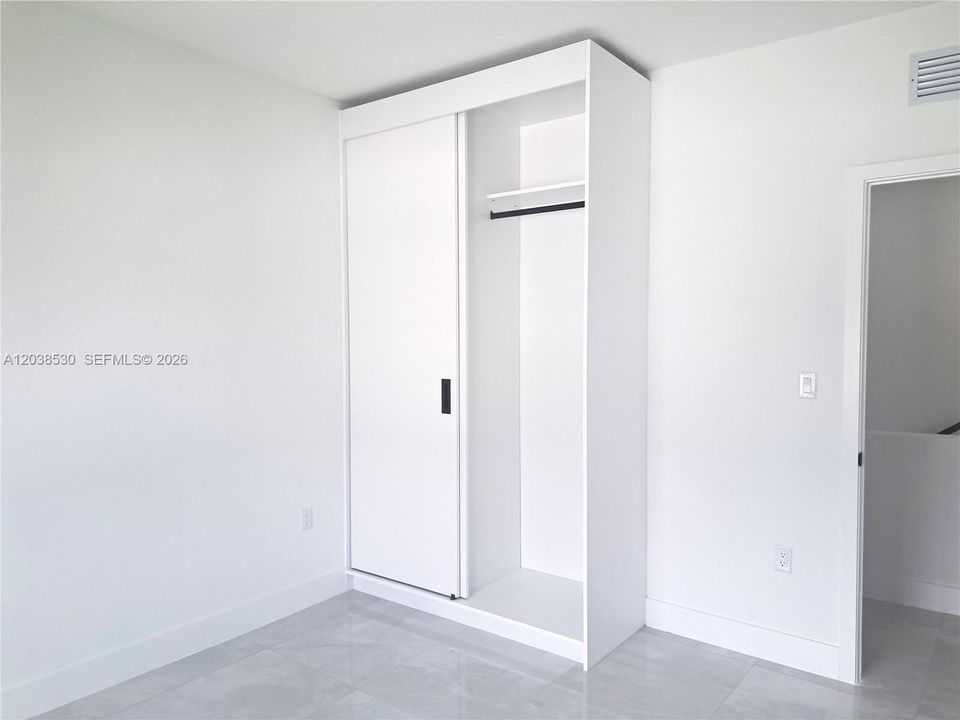 En Renta: $3,800 (5 camas, 3 baños, 2281 Pies cuadrados)