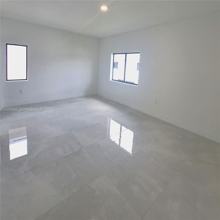 En Renta: $3,800 (5 camas, 3 baños, 2281 Pies cuadrados)