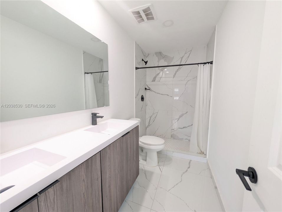 En Renta: $3,600 (5 camas, 3 baños, 2281 Pies cuadrados)