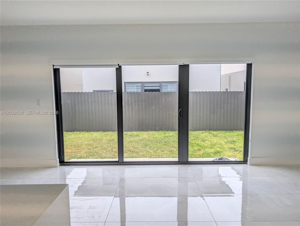 En Renta: $3,600 (5 camas, 3 baños, 2281 Pies cuadrados)