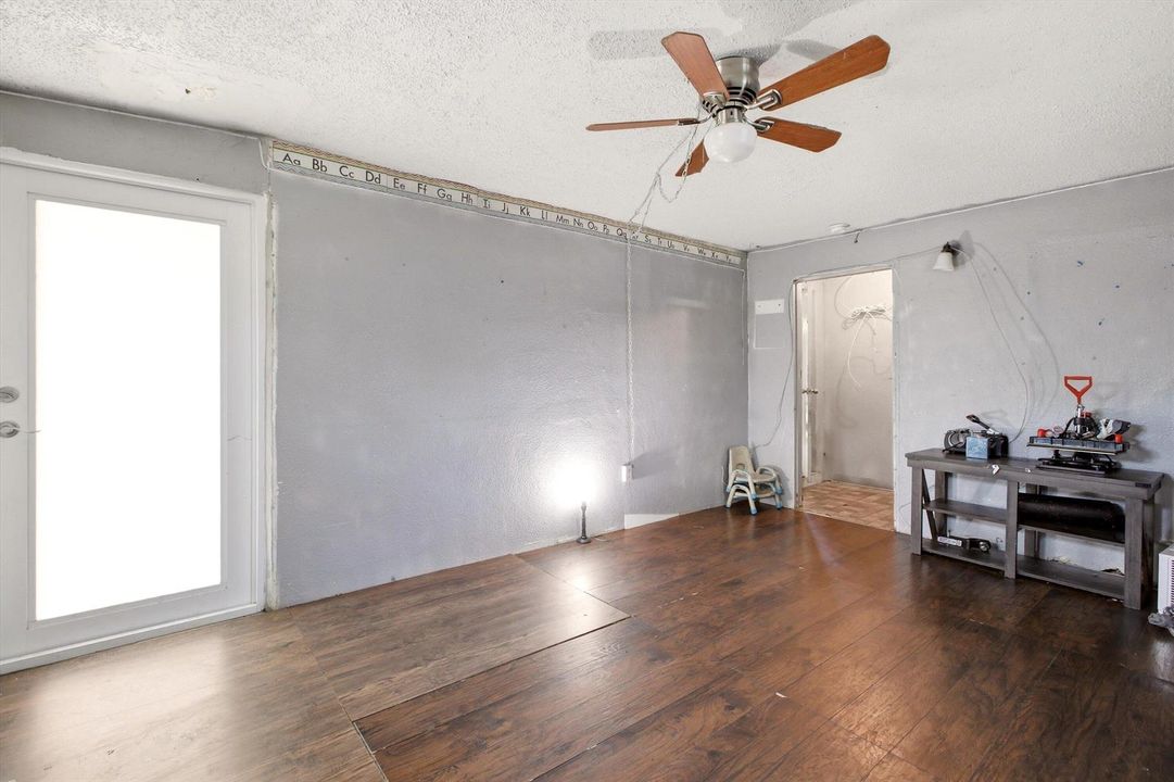 20-Property Photo 020