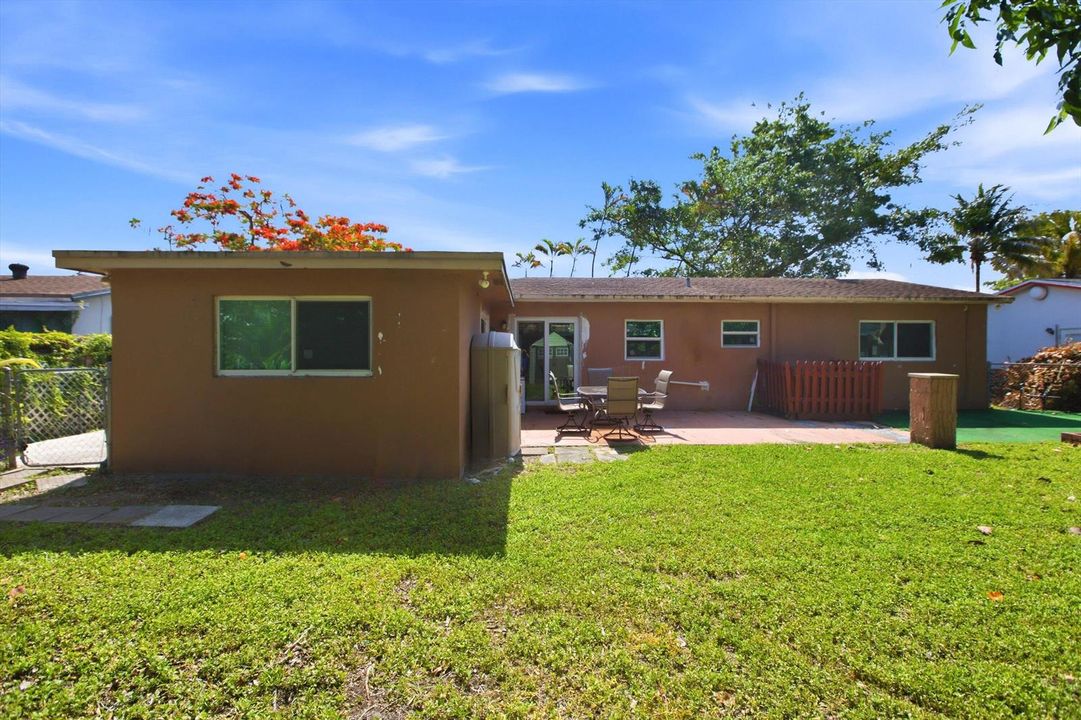 29-Property Photo 029
