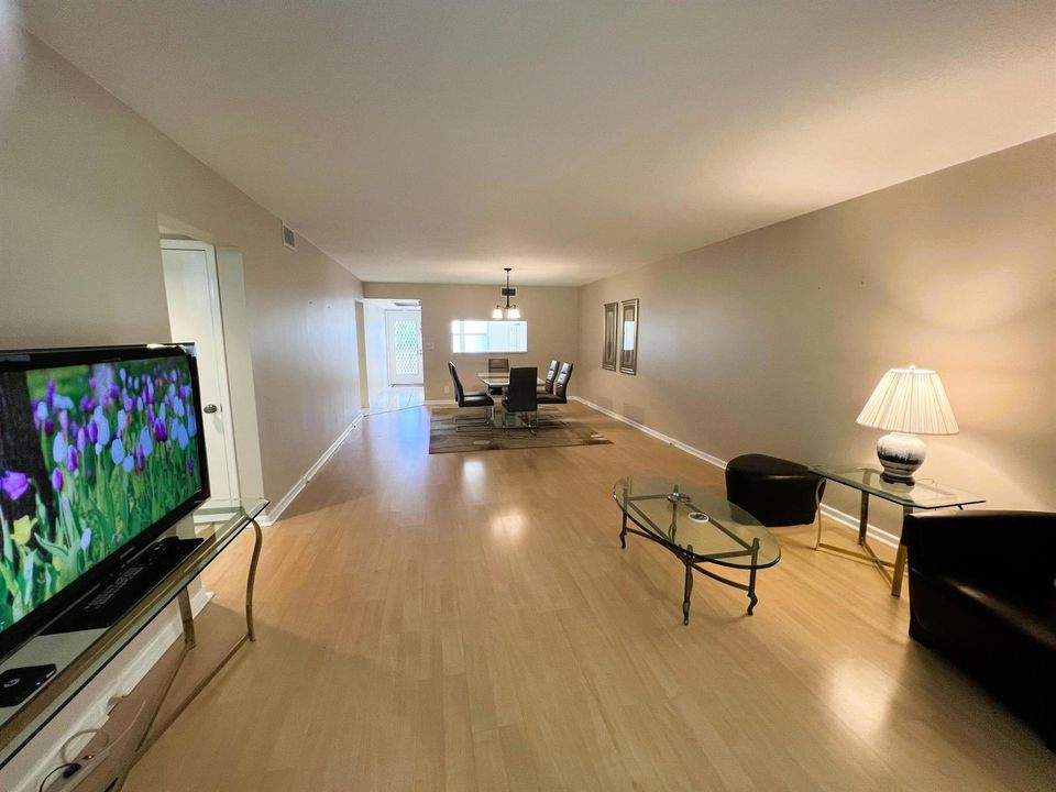 Living/Dining Room