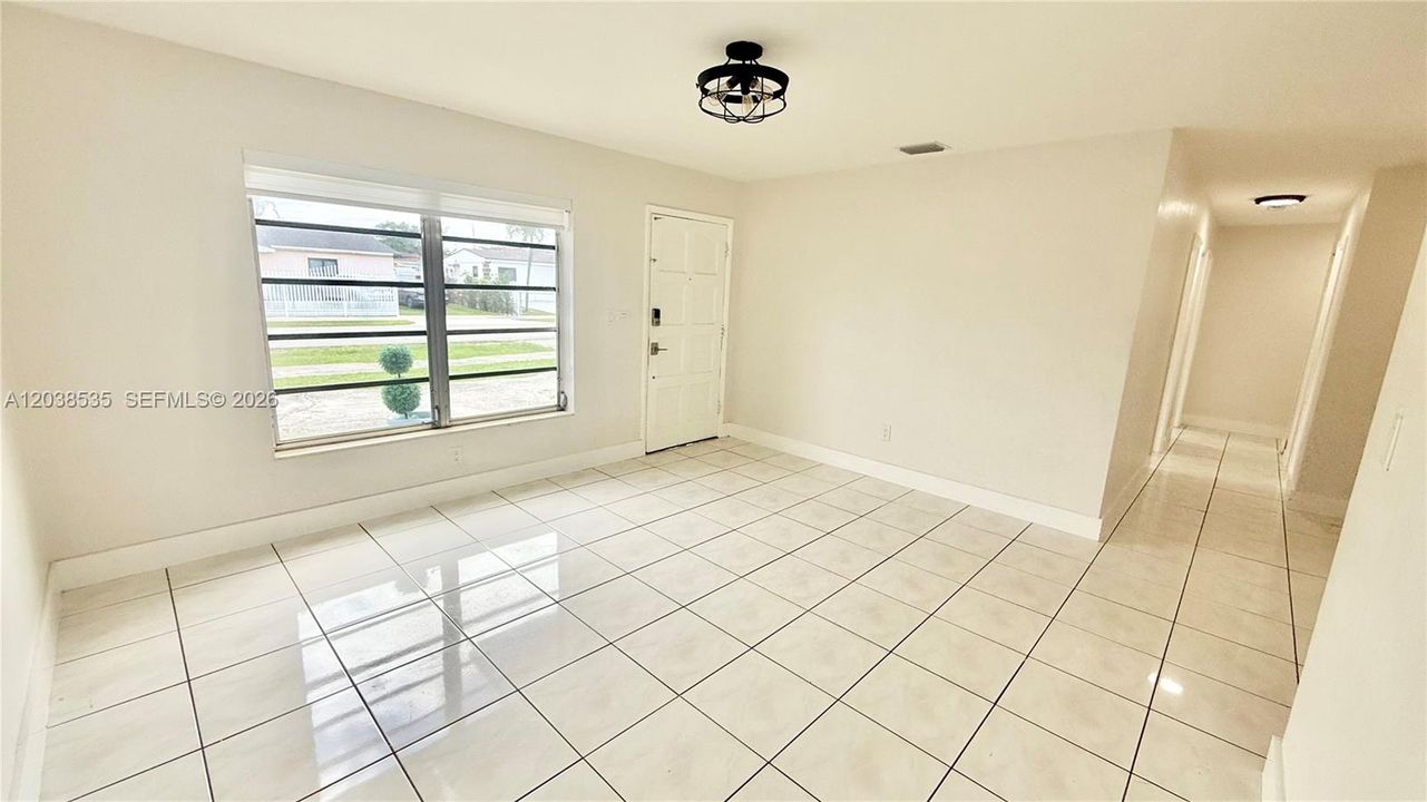 В аренду: $3,500 (4 спален, 2 ванн, 2178 Квадратных фут)
