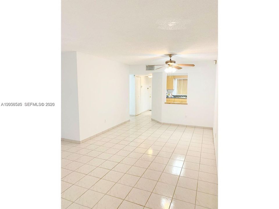 For Sale: $250,000 (2 beds, 2 baths, 770 Square Feet)