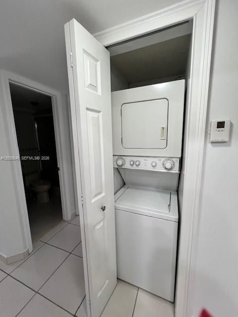 For Sale: $250,000 (2 beds, 2 baths, 770 Square Feet)