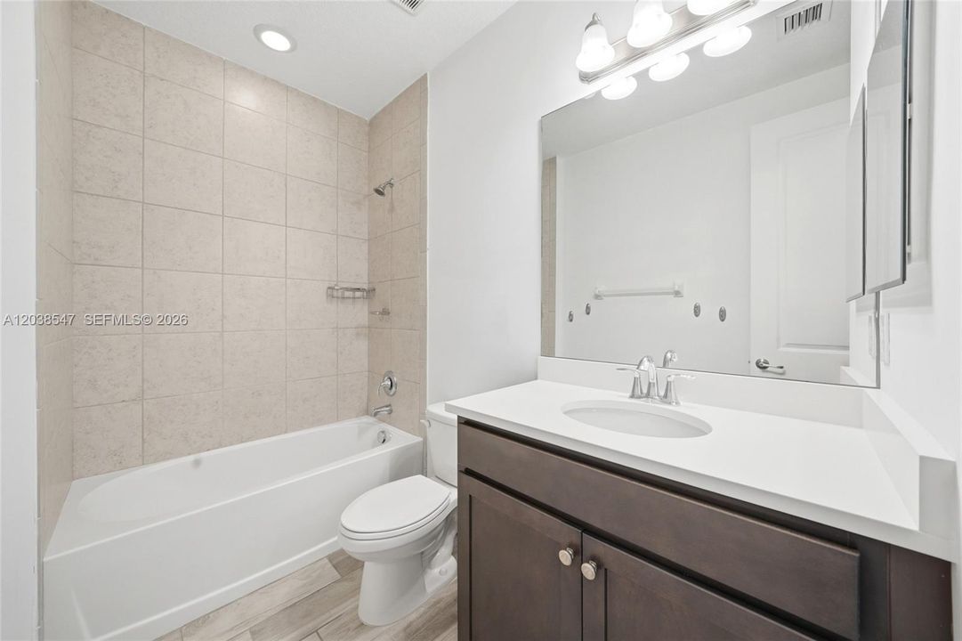 For Sale: $516,000 (3 beds, 2 baths, 1222 Square Feet)