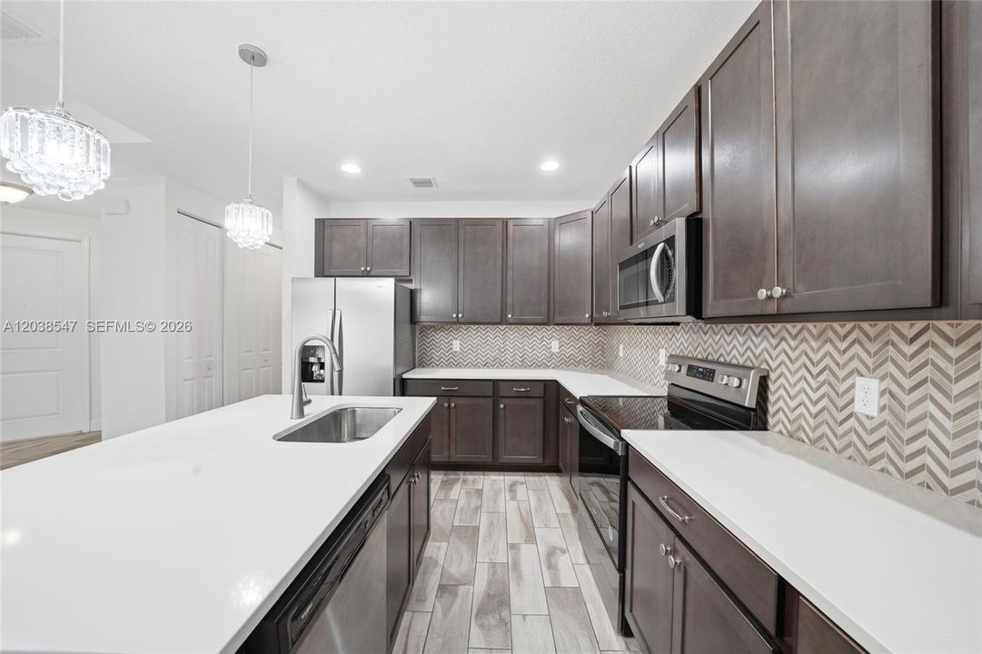 For Sale: $516,000 (3 beds, 2 baths, 1222 Square Feet)