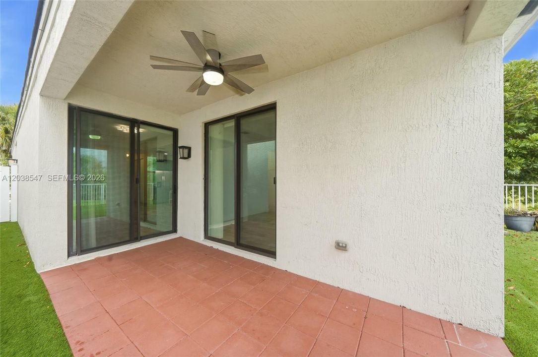 For Sale: $516,000 (3 beds, 2 baths, 1222 Square Feet)