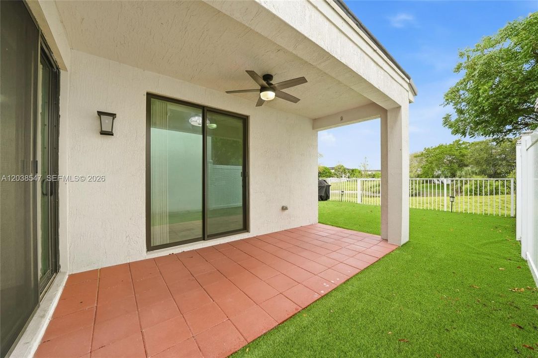 For Sale: $516,000 (3 beds, 2 baths, 1222 Square Feet)