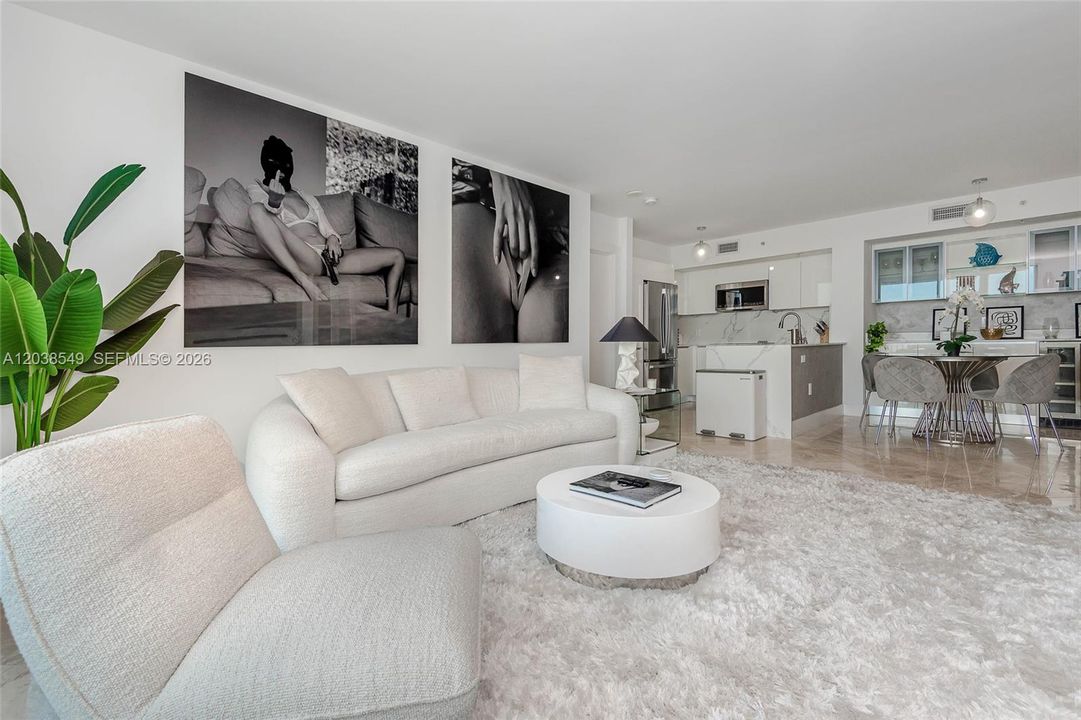 For Rent: $5,900 (2 beds, 2 baths, 1080 Square Feet)