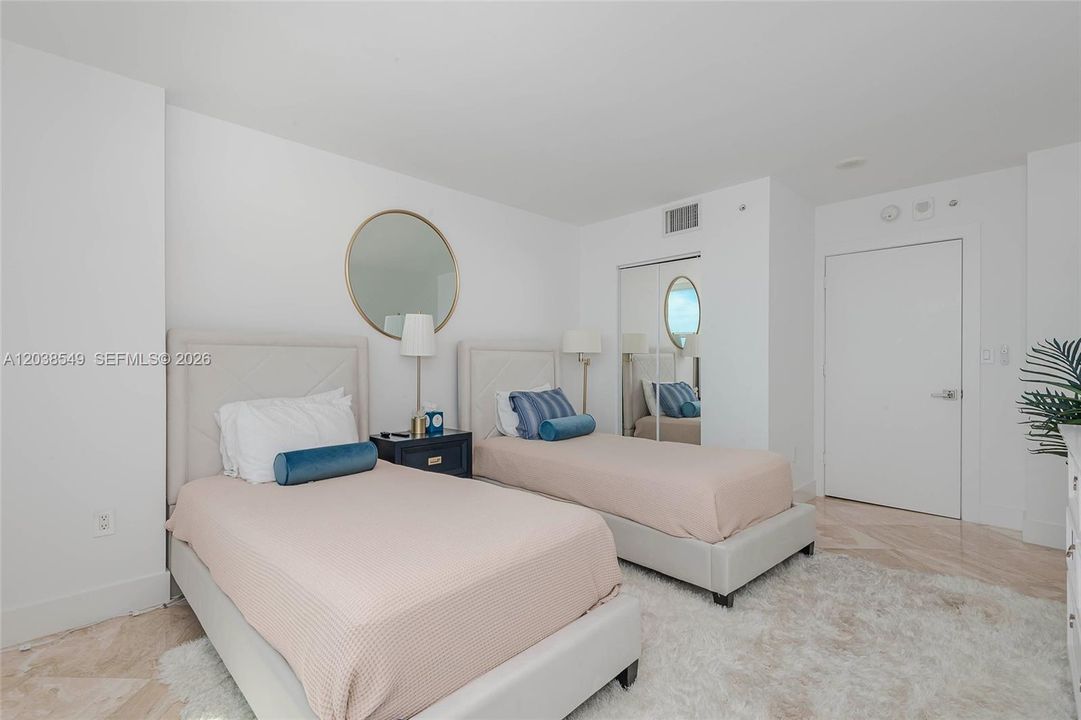 For Rent: $5,900 (2 beds, 2 baths, 1080 Square Feet)