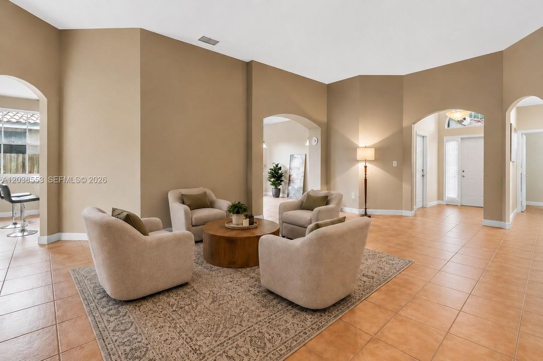 En Venta: $720,000 (4 camas, 2 baños, 2034 Pies cuadrados)