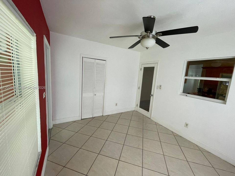 En Renta: $2,550 (2 camas, 1 baños, 800 Pies cuadrados)