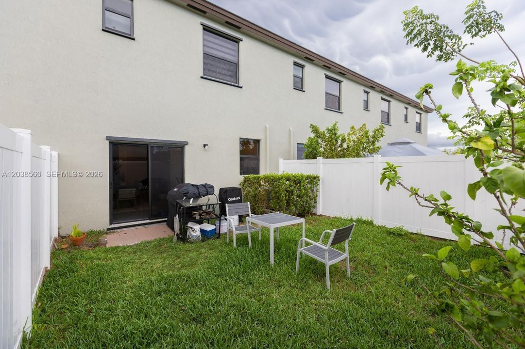 For Sale: $497,000 (3 beds, 2 baths, 1483 Square Feet)