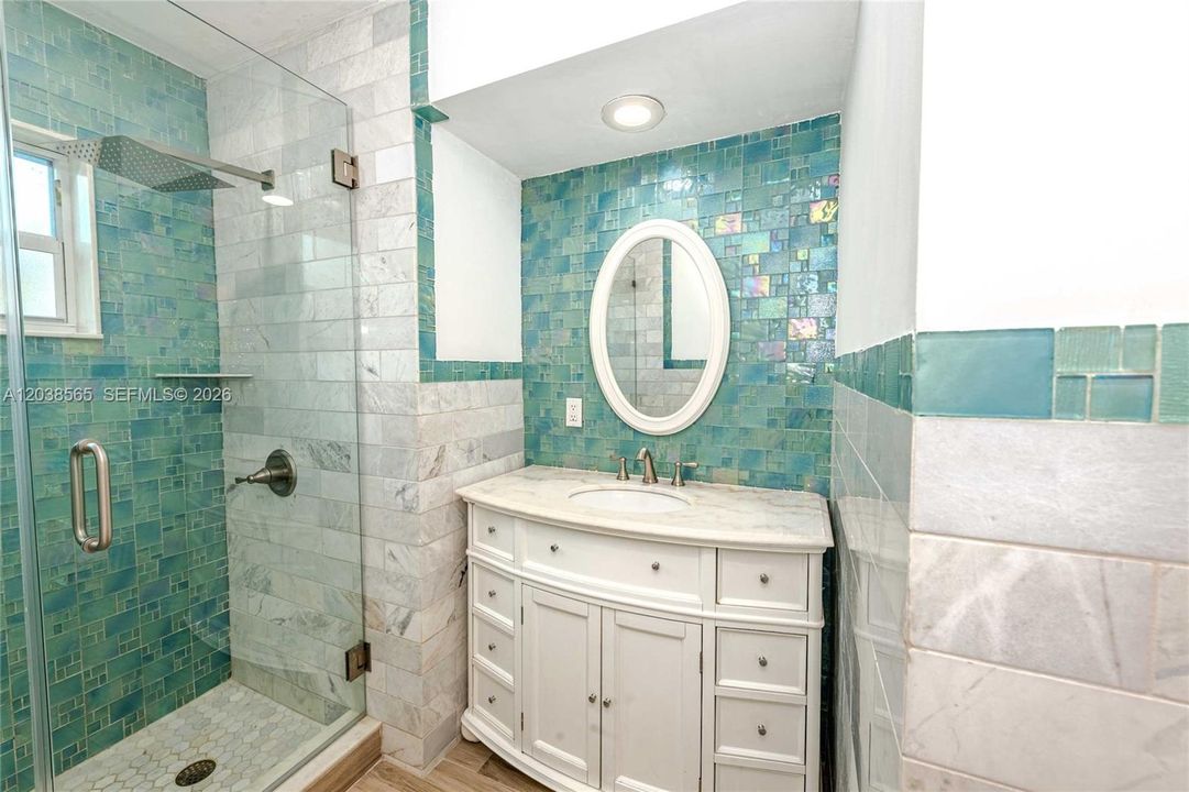 В аренду: $6,500 (4 спален, 3 ванн, 1504 Квадратных фут)