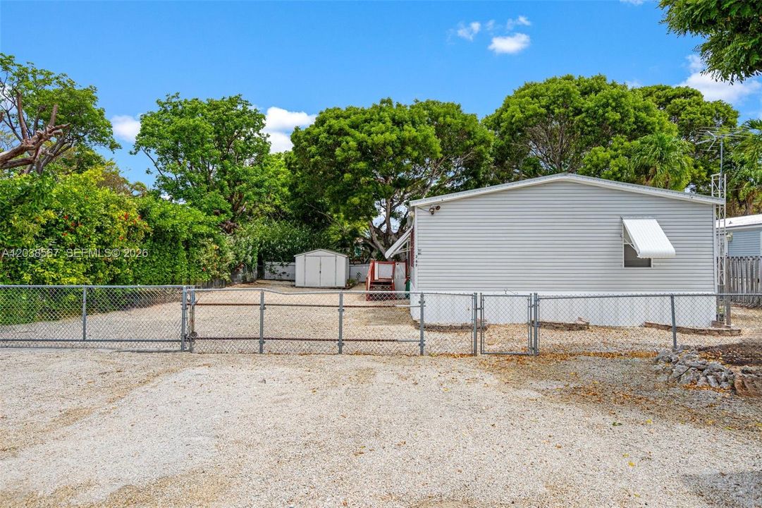 For Sale: $495,000 (3 beds, 2 baths, 1344 Square Feet)