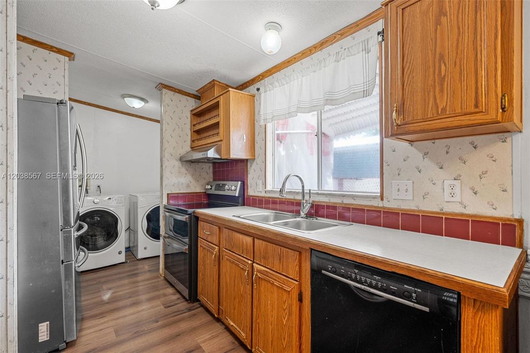 For Sale: $495,000 (3 beds, 2 baths, 1344 Square Feet)