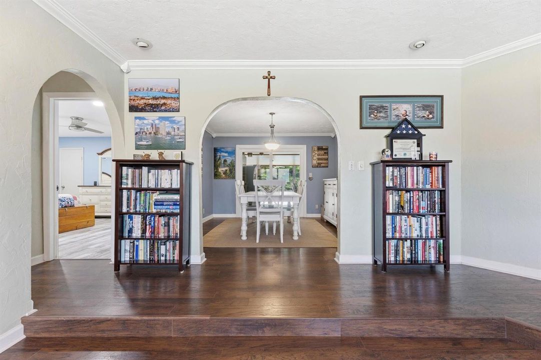 Entry to dining room