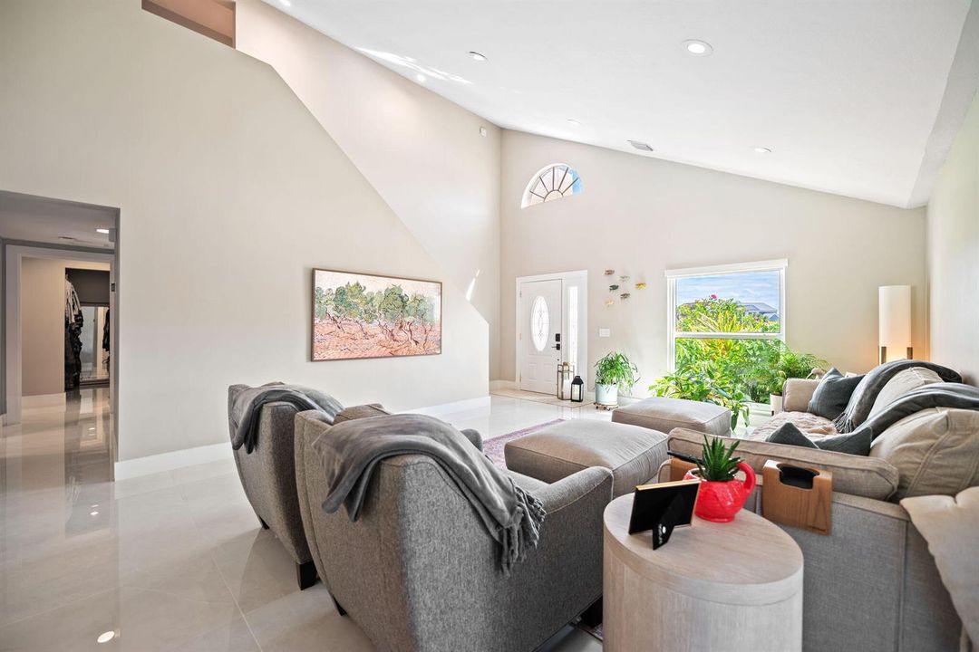 7-web-or-mls-22612-middletown-dr
