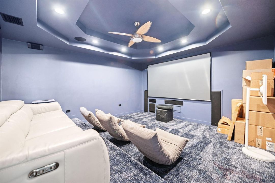 31-web-or-mls-22612-middletown-dr