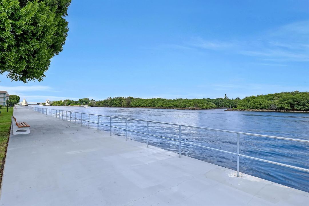 Intracoastal walking path