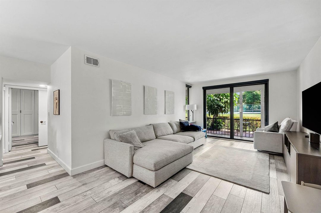 011-7942LaMiradaDrive-BocaRaton-FL-33433
