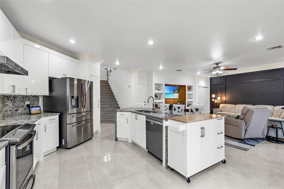 GOURMET KITCHEN