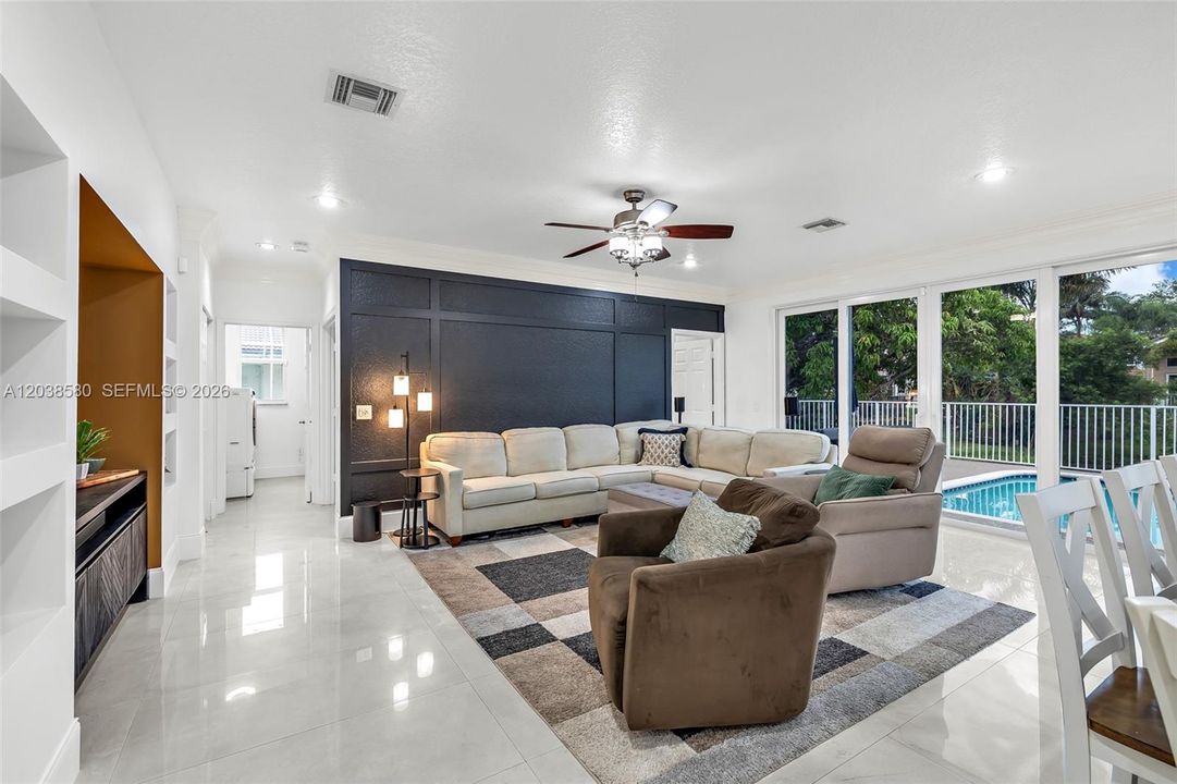 FAMILY ROOM