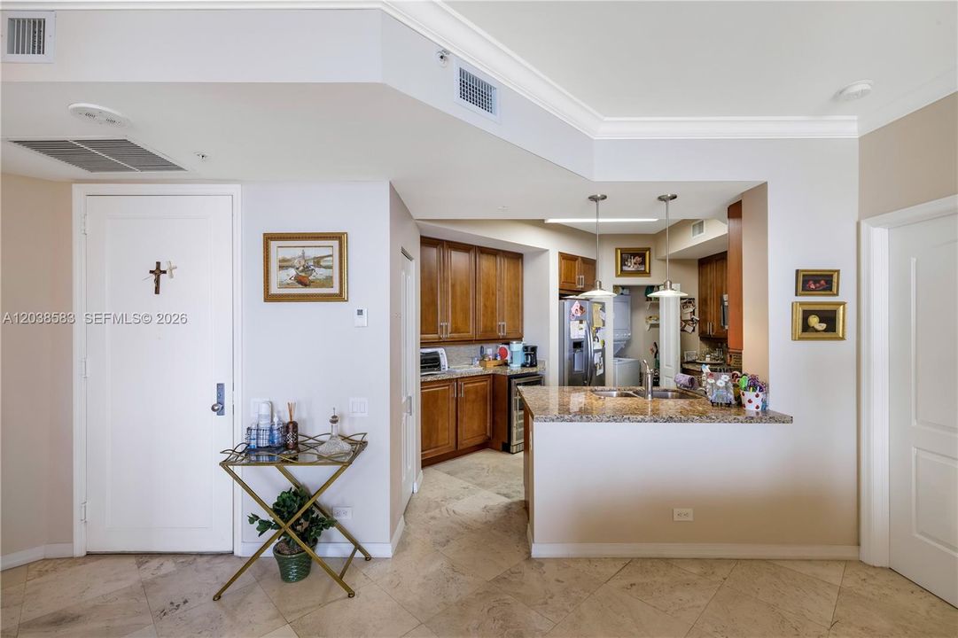 For Sale: $870,000 (2 beds, 2 baths, 1310 Square Feet)